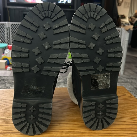 Torrid Shearling Hiker Bootie Size 10 - Picture 6 of 8